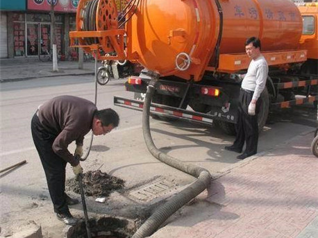上高清掏化粪池，健康生活从这里开始